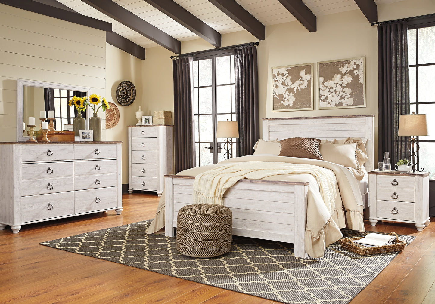 Willowton Six Drawer Dresser Milwaukee Furniture of Chicago - Furniture Store in Chicago Serving Humbolt Park, Roscoe Village, Avondale, & Homan Square
