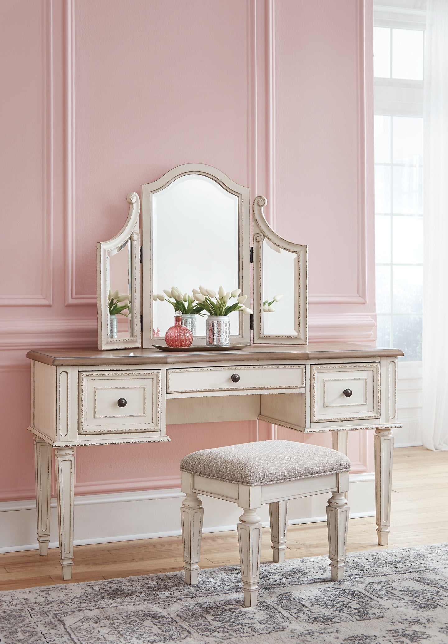 Realyn Vanity/Mirror/Stool (3/CN) Milwaukee Furniture of Chicago - Furniture Store in Chicago Serving Humbolt Park, Roscoe Village, Avondale, & Homan Square