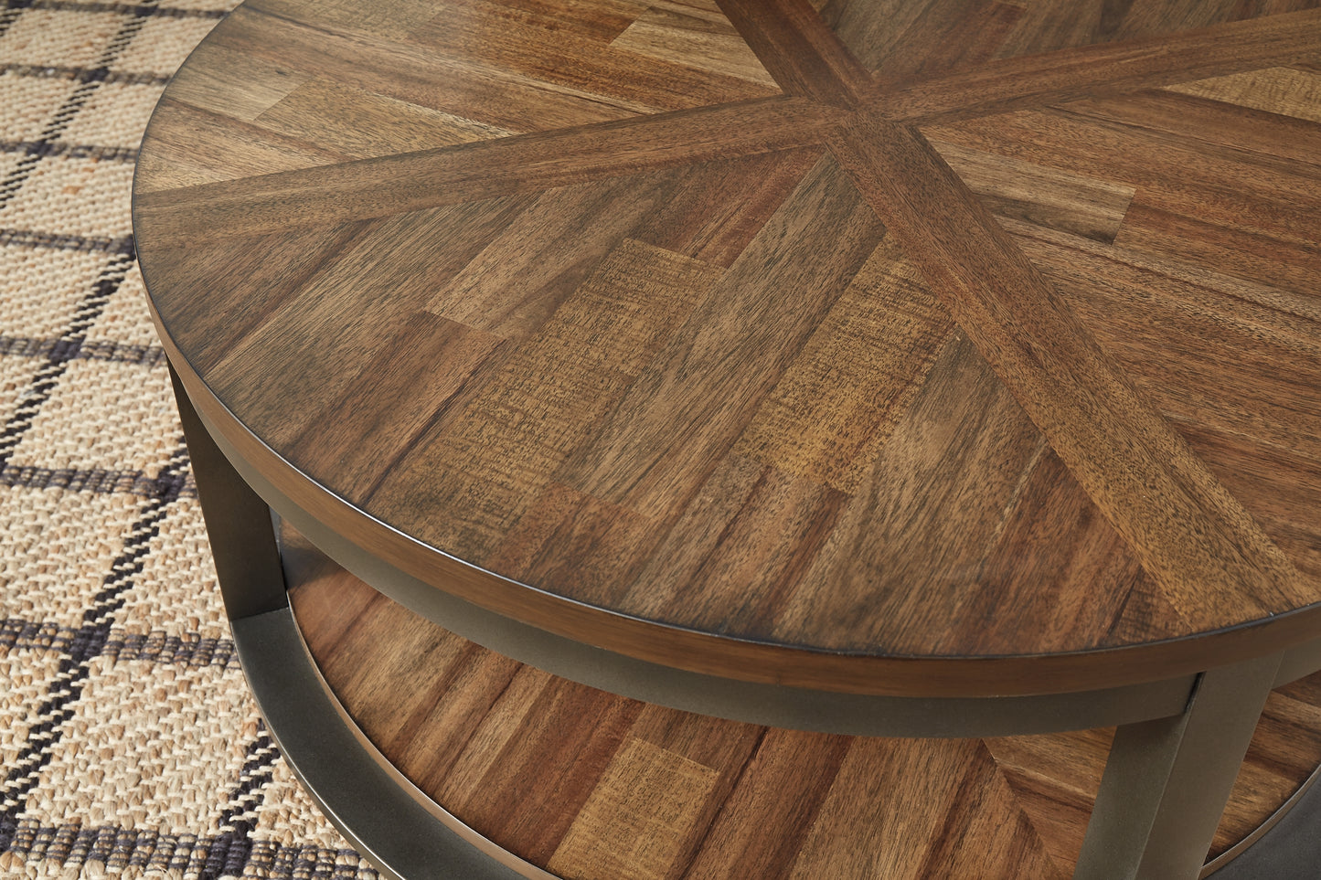 Roybeck Occasional Table Set (3/CN) Milwaukee Furniture of Chicago - Furniture Store in Chicago Serving Humbolt Park, Roscoe Village, Avondale, & Homan Square