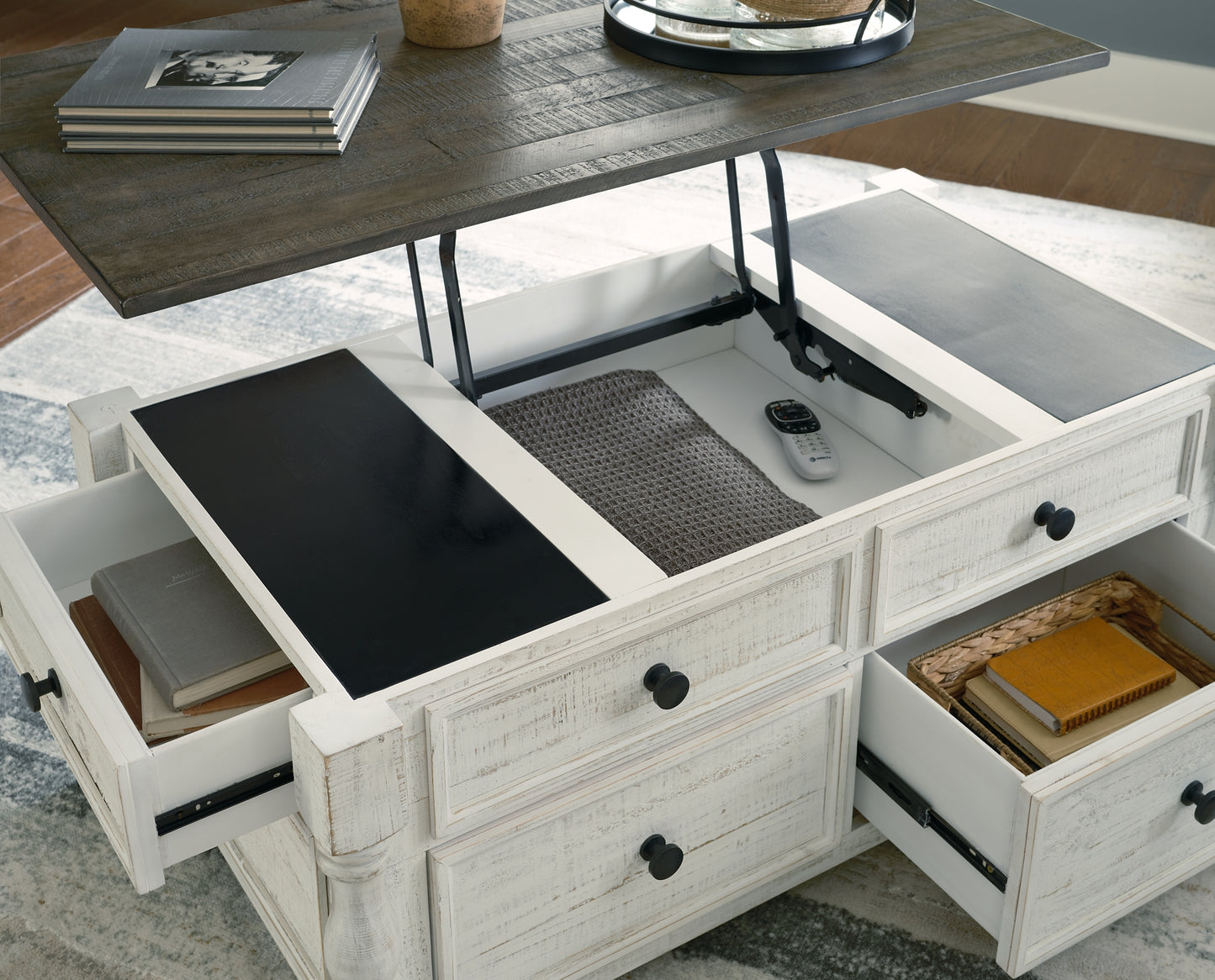Havalance Lift Top Cocktail Table Milwaukee Furniture of Chicago - Furniture Store in Chicago Serving Humbolt Park, Roscoe Village, Avondale, & Homan Square