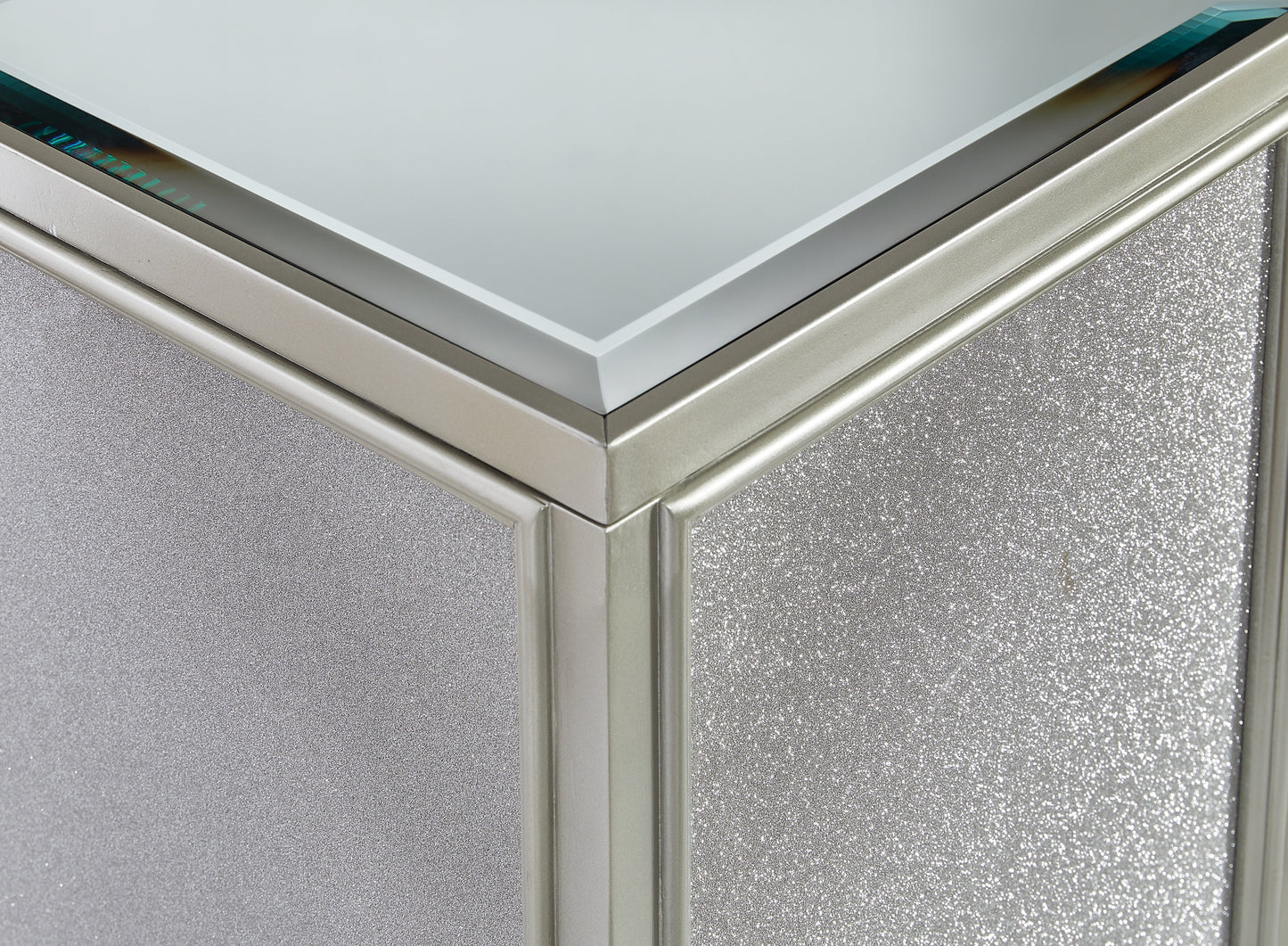 Traleena Nesting End Tables (2/CN) Milwaukee Furniture of Chicago - Furniture Store in Chicago Serving Humbolt Park, Roscoe Village, Avondale, & Homan Square