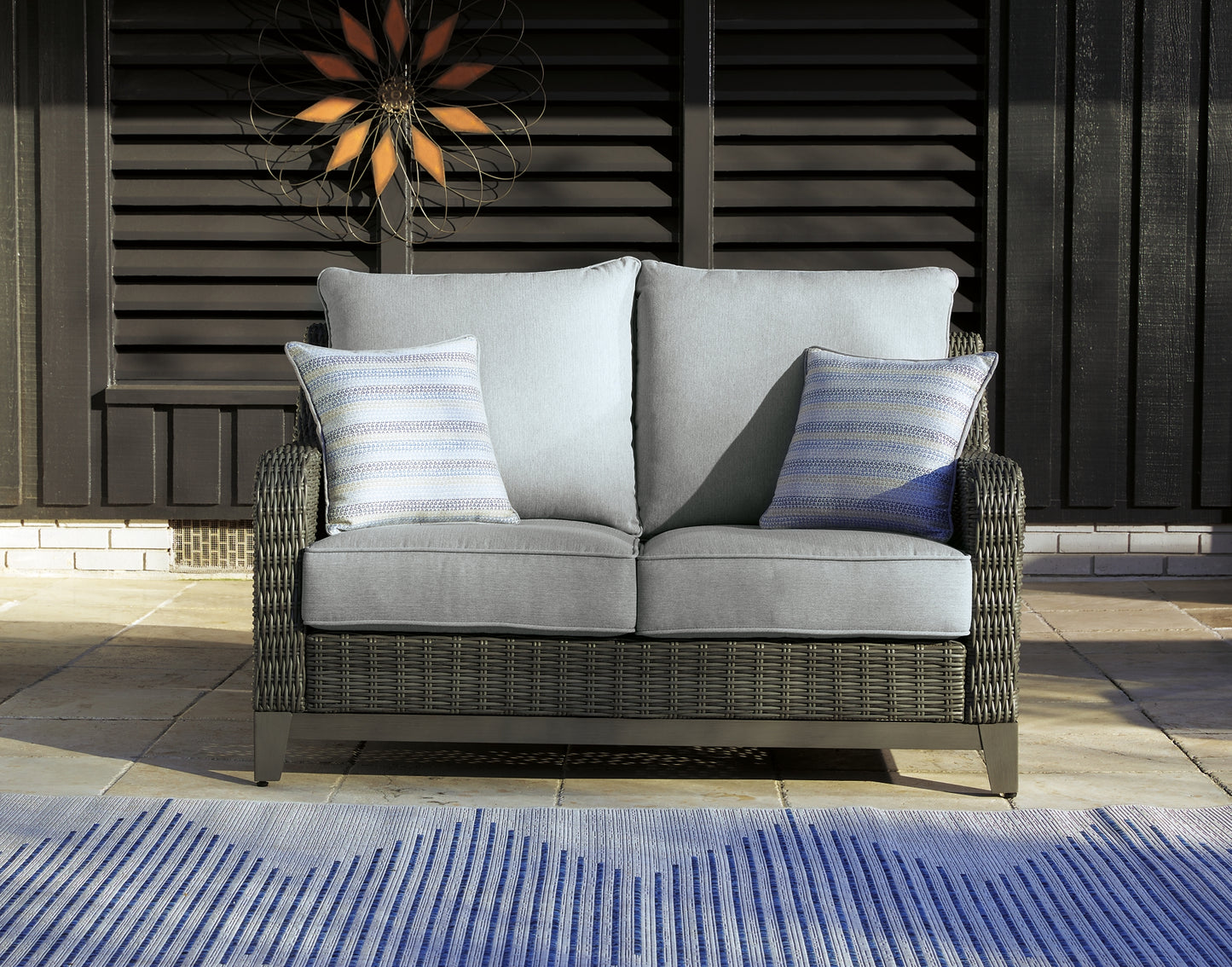 Elite Park Loveseat w/Cushion Milwaukee Furniture of Chicago - Furniture Store in Chicago Serving Humbolt Park, Roscoe Village, Avondale, & Homan Square