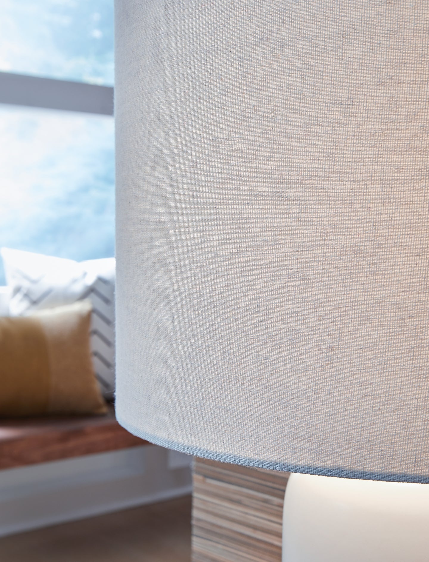Lemrich Ceramic Table Lamp (1/CN) Milwaukee Furniture of Chicago - Furniture Store in Chicago Serving Humbolt Park, Roscoe Village, Avondale, & Homan Square