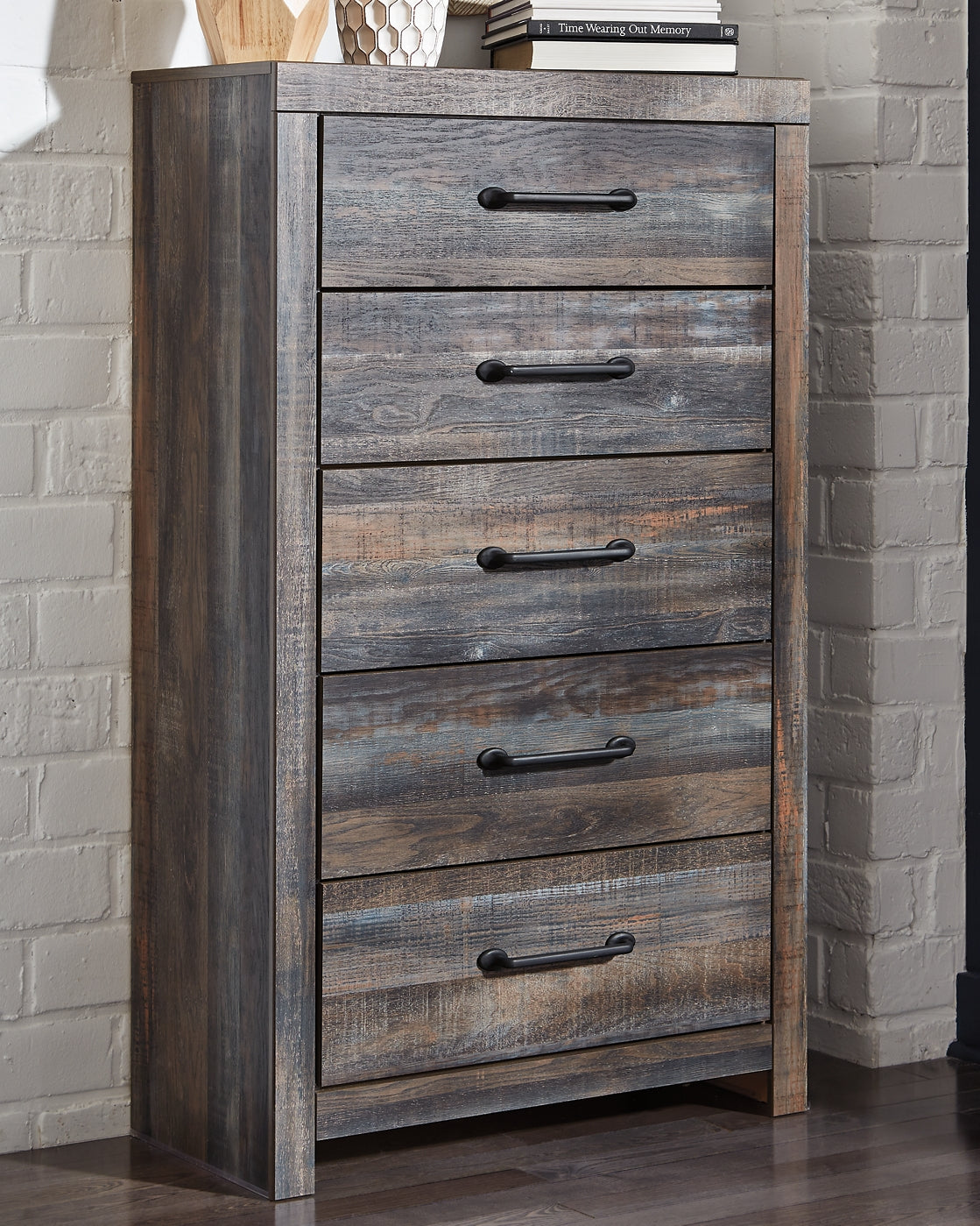 Drystan King Panel Bed with Mirrored Dresser, Chest and 2 Nightstands Milwaukee Furniture of Chicago - Furniture Store in Chicago Serving Humbolt Park, Roscoe Village, Avondale, & Homan Square