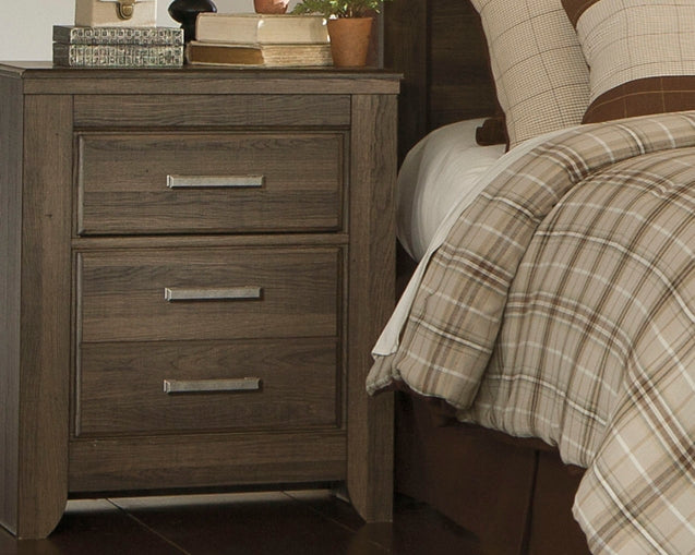 Juararo Queen Panel Bed with Mirrored Dresser and 2 Nightstands Milwaukee Furniture of Chicago - Furniture Store in Chicago Serving Humbolt Park, Roscoe Village, Avondale, & Homan Square