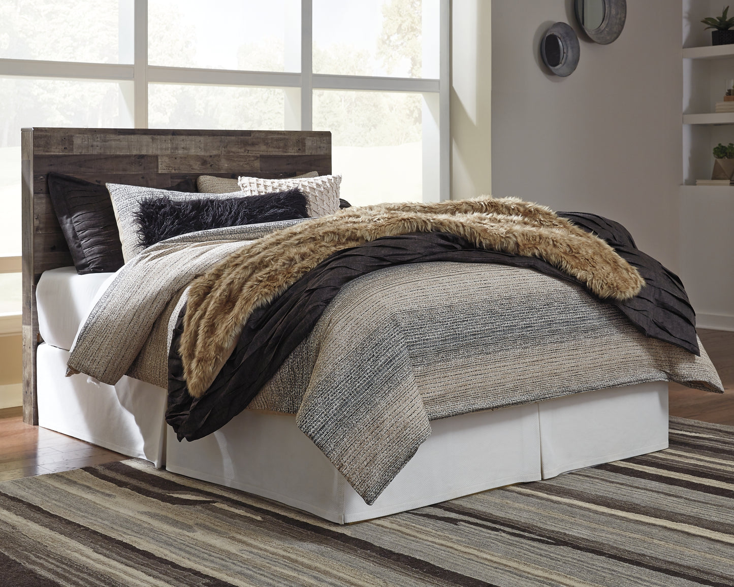 Derekson Queen/Full Panel Headboard with Mirrored Dresser Milwaukee Furniture of Chicago - Furniture Store in Chicago Serving Humbolt Park, Roscoe Village, Avondale, & Homan Square
