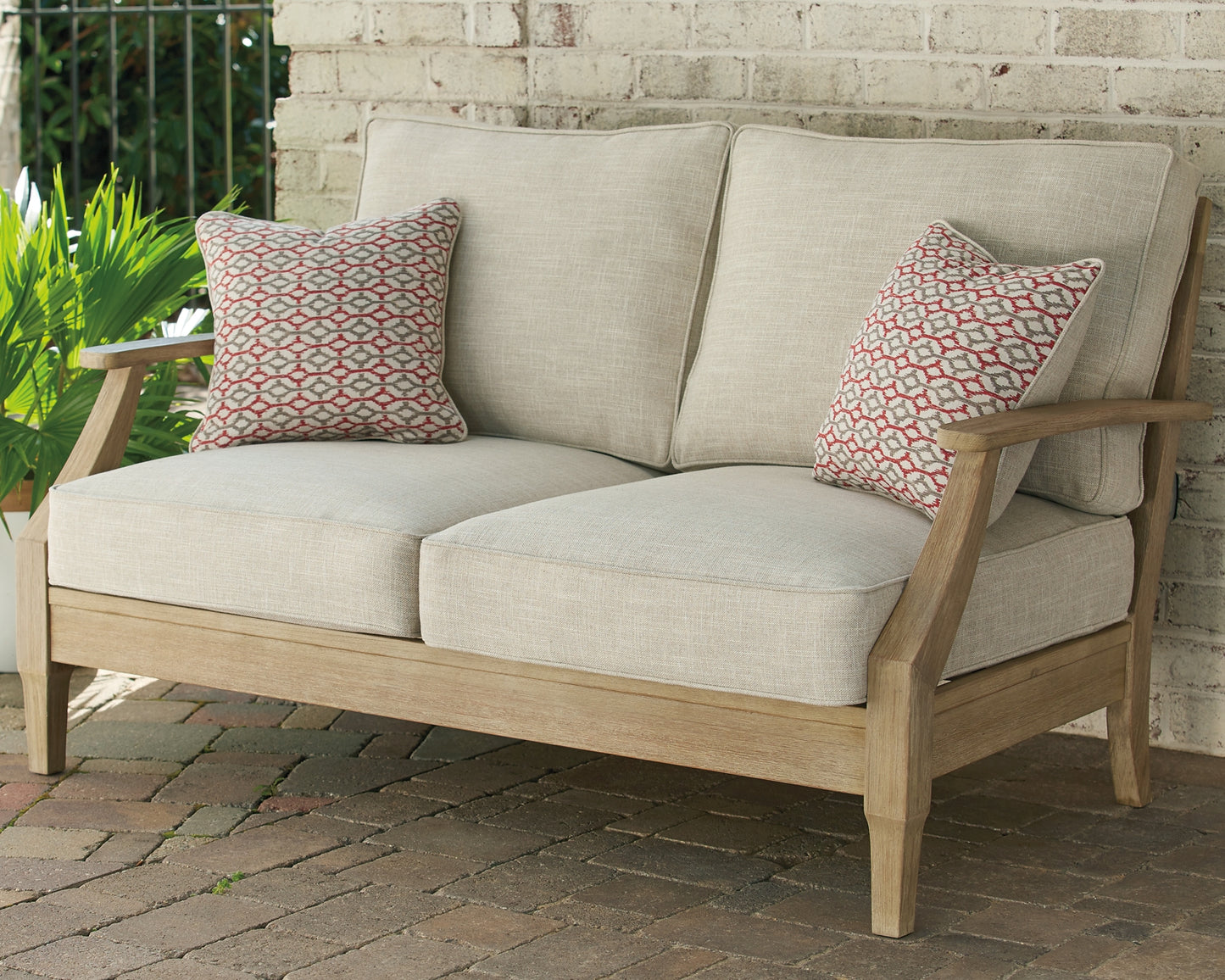 Clare View Loveseat w/Cushion Milwaukee Furniture of Chicago - Furniture Store in Chicago Serving Humbolt Park, Roscoe Village, Avondale, & Homan Square