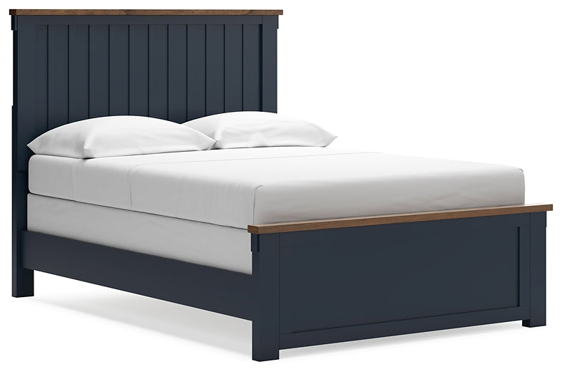 Landocken Full Panel Bed with Dresser