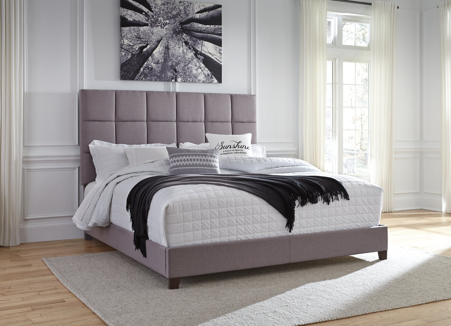 Dolante Queen Upholstered Bed Milwaukee Furniture of Chicago - Furniture Store in Chicago Serving Humbolt Park, Roscoe Village, Avondale, & Homan Square
