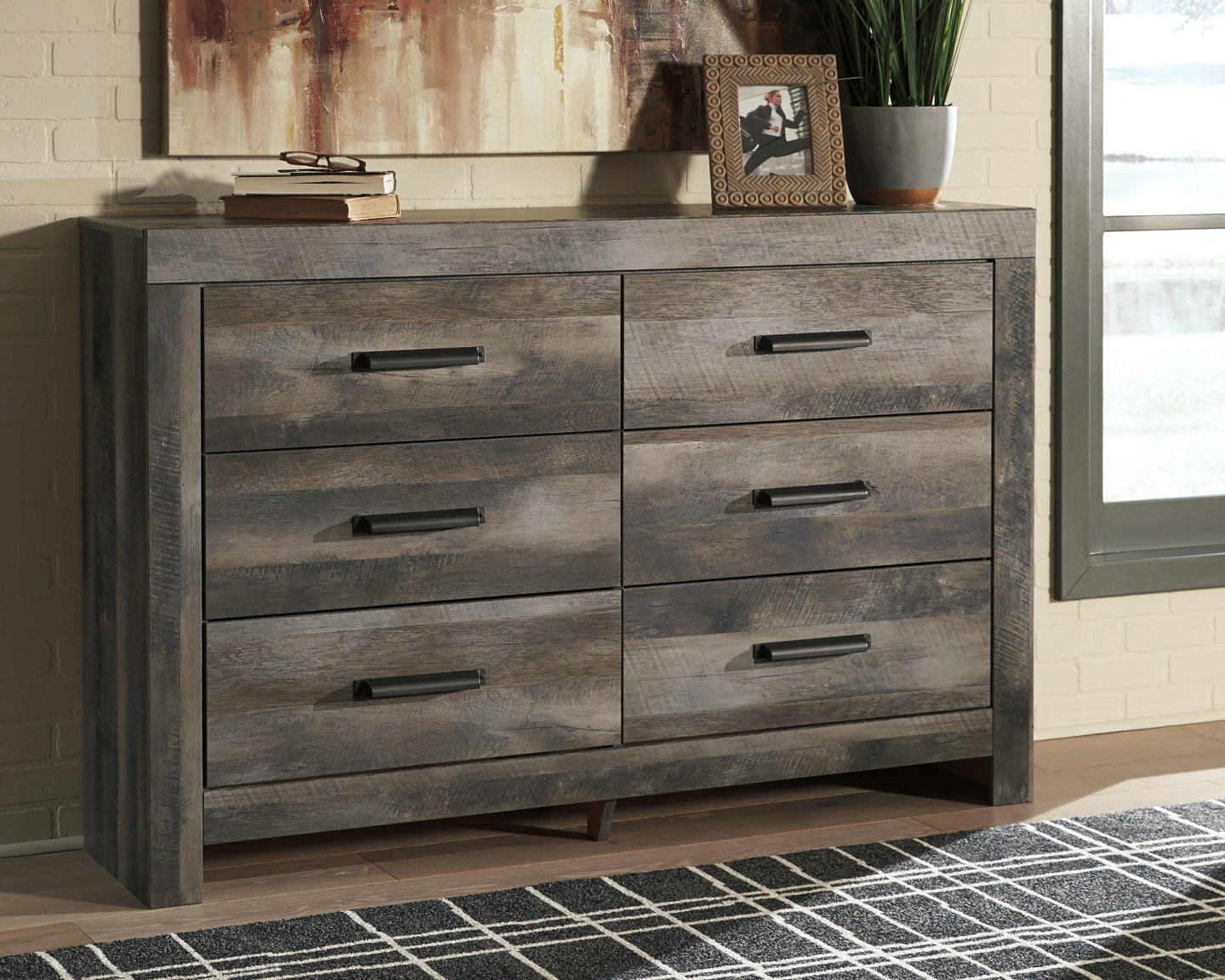 Wynnlow Six Drawer Dresser Milwaukee Furniture of Chicago - Furniture Store in Chicago Serving Humbolt Park, Roscoe Village, Avondale, & Homan Square