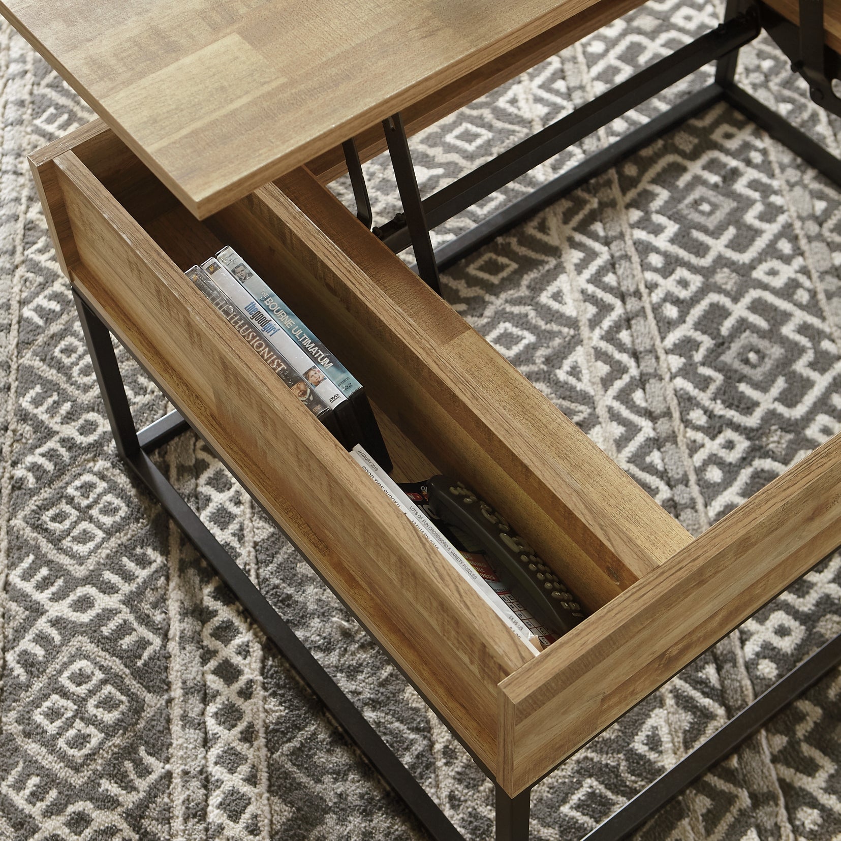 Gerdanet Lift Top Cocktail Table Milwaukee Furniture of Chicago - Furniture Store in Chicago Serving Humbolt Park, Roscoe Village, Avondale, & Homan Square