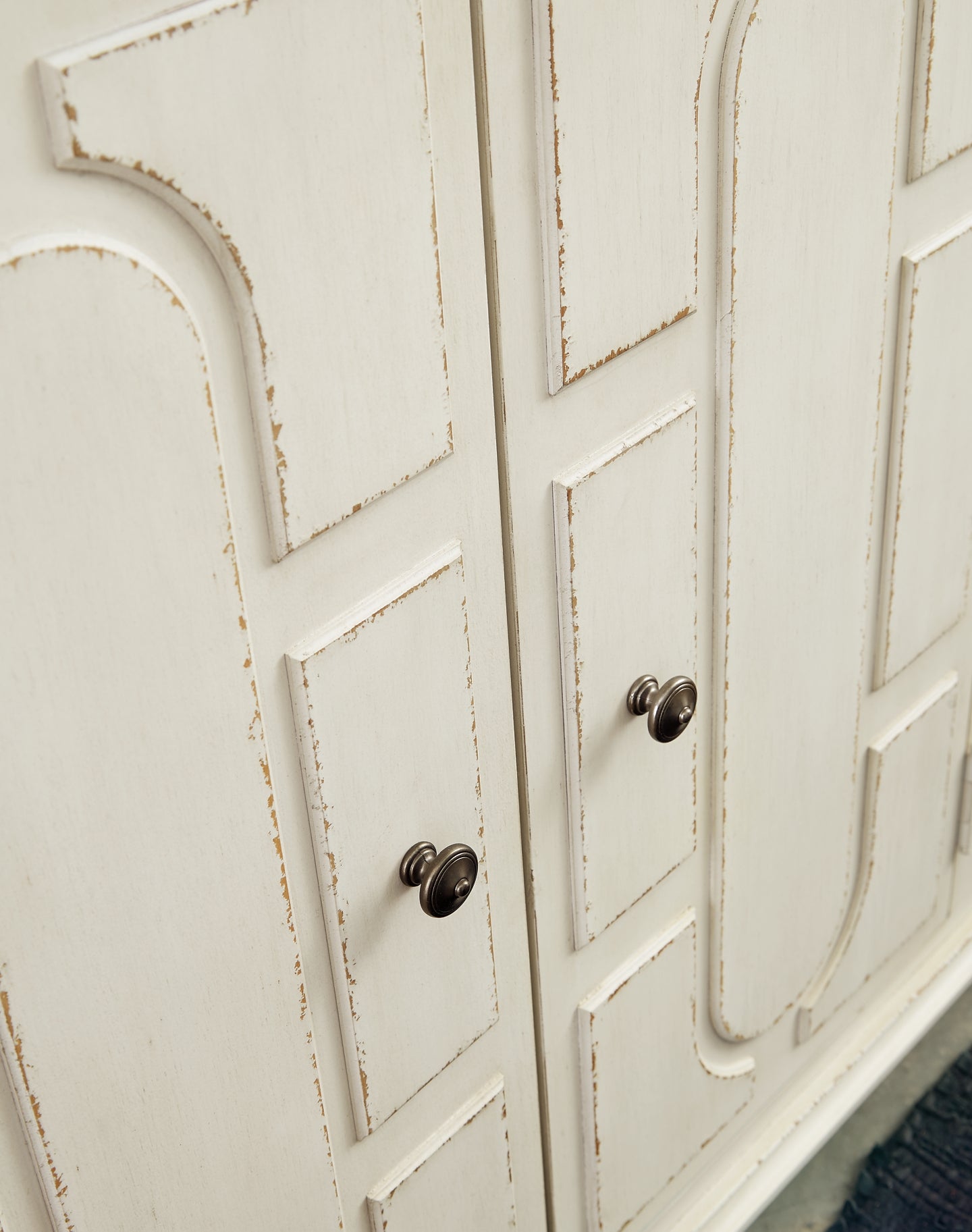 Roranville Accent Cabinet Milwaukee Furniture of Chicago - Furniture Store in Chicago Serving Humbolt Park, Roscoe Village, Avondale, & Homan Square