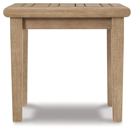 Gerianne Square End Table Milwaukee Furniture of Chicago - Furniture Store in Chicago Serving Humbolt Park, Roscoe Village, Avondale, & Homan Square