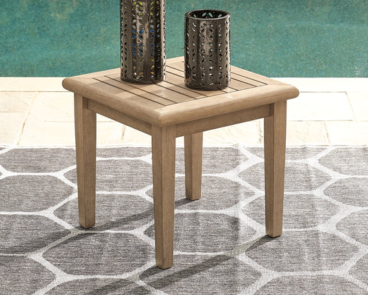 Gerianne Square End Table Milwaukee Furniture of Chicago - Furniture Store in Chicago Serving Humbolt Park, Roscoe Village, Avondale, & Homan Square