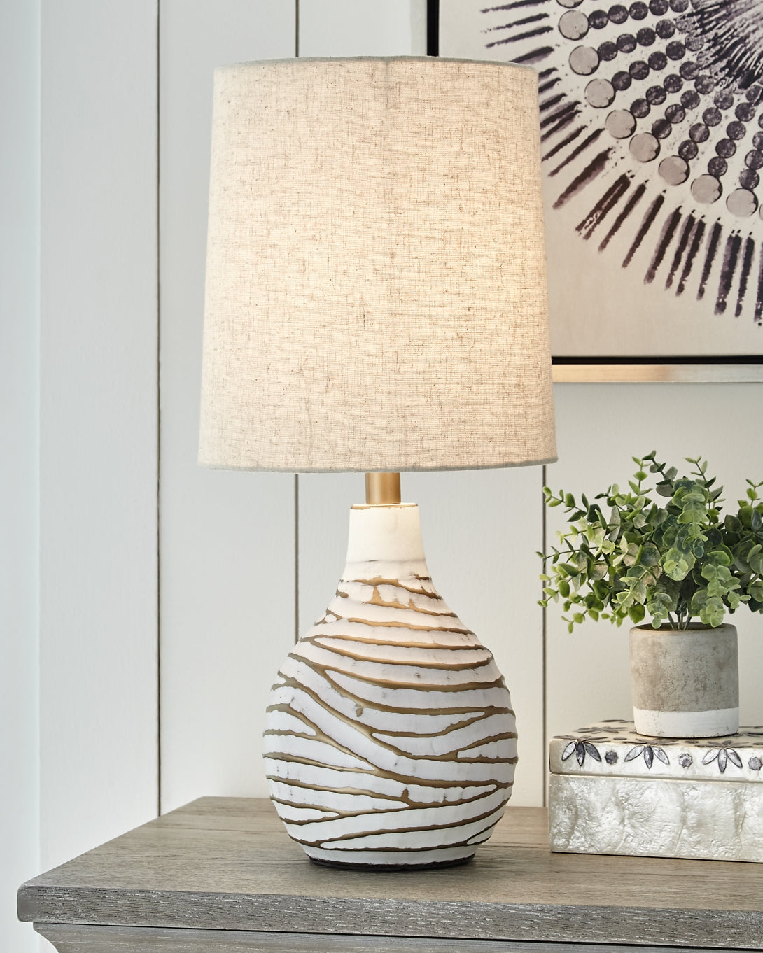 Aleela Metal Table Lamp (1/CN) Milwaukee Furniture of Chicago - Furniture Store in Chicago Serving Humbolt Park, Roscoe Village, Avondale, & Homan Square