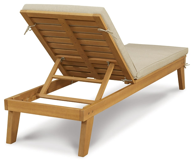 Byron Bay Chaise Lounge with Cushion Milwaukee Furniture of Chicago - Furniture Store in Chicago Serving Humbolt Park, Roscoe Village, Avondale, & Homan Square