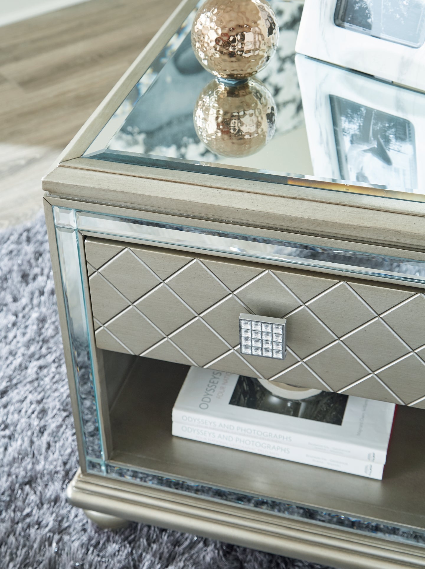 Chevanna Rectangular End Table Milwaukee Furniture of Chicago - Furniture Store in Chicago Serving Humbolt Park, Roscoe Village, Avondale, & Homan Square