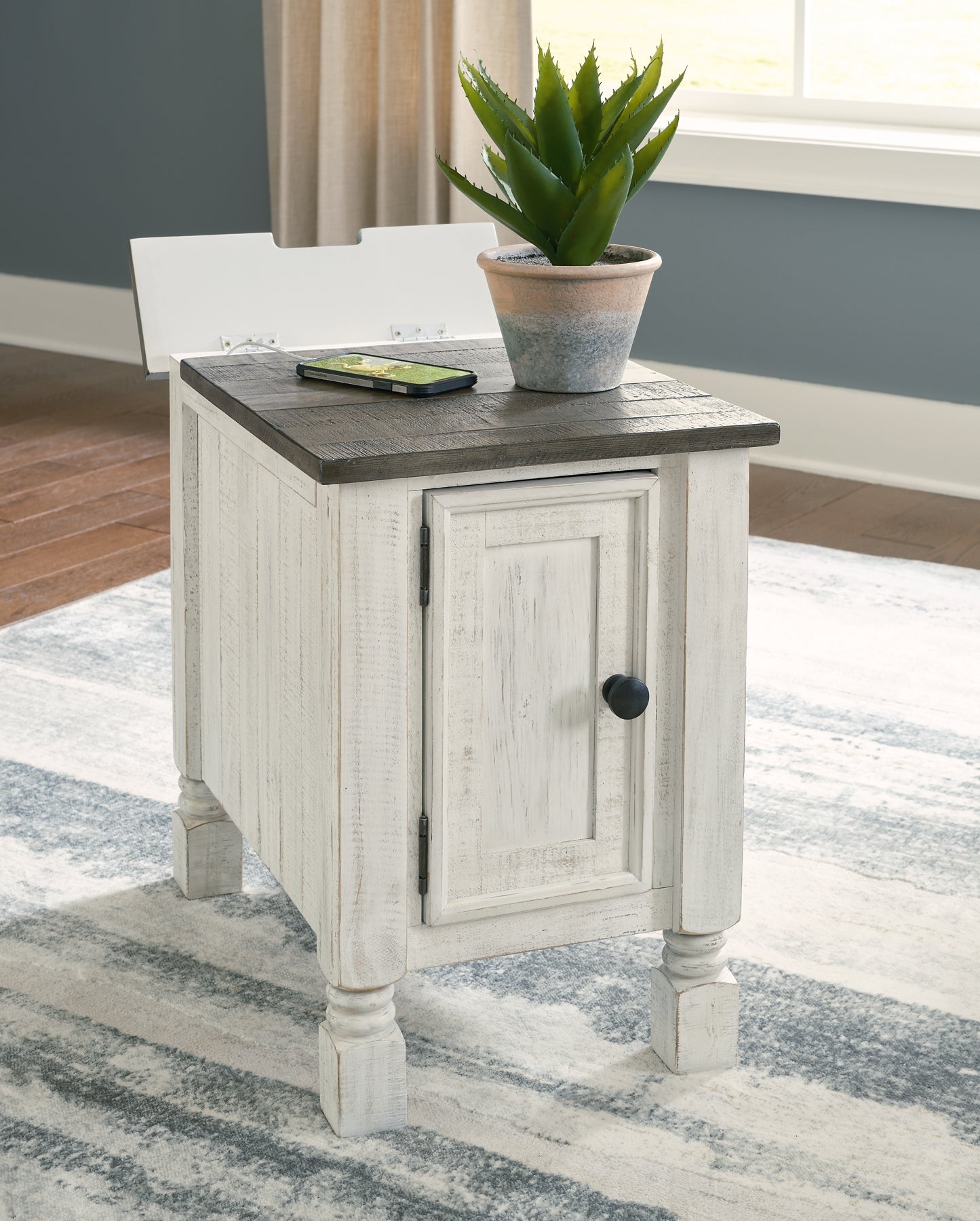 Havalance Chair Side End Table Milwaukee Furniture of Chicago - Furniture Store in Chicago Serving Humbolt Park, Roscoe Village, Avondale, & Homan Square