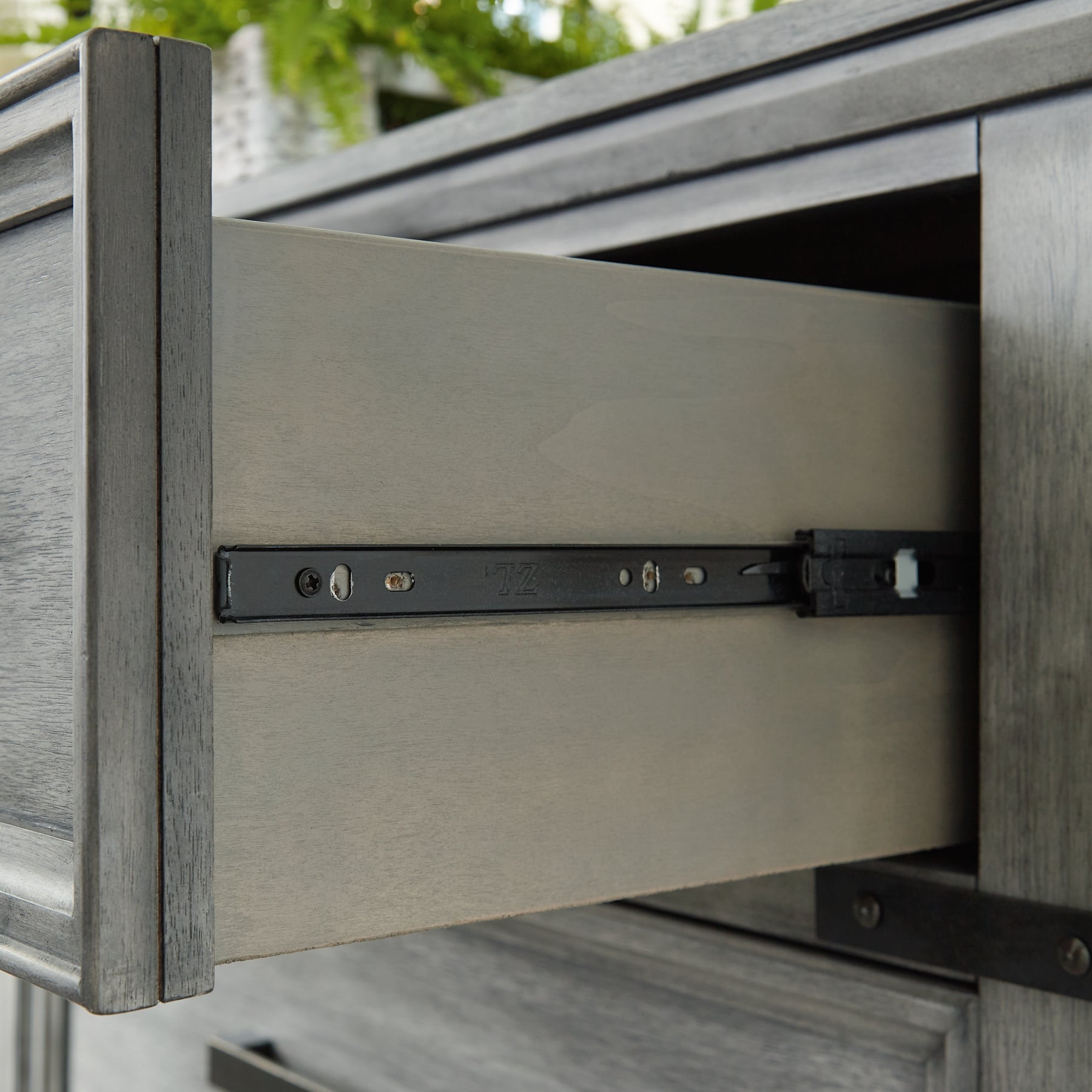 Russelyn Five Drawer Chest Milwaukee Furniture of Chicago - Furniture Store in Chicago Serving Humbolt Park, Roscoe Village, Avondale, & Homan Square