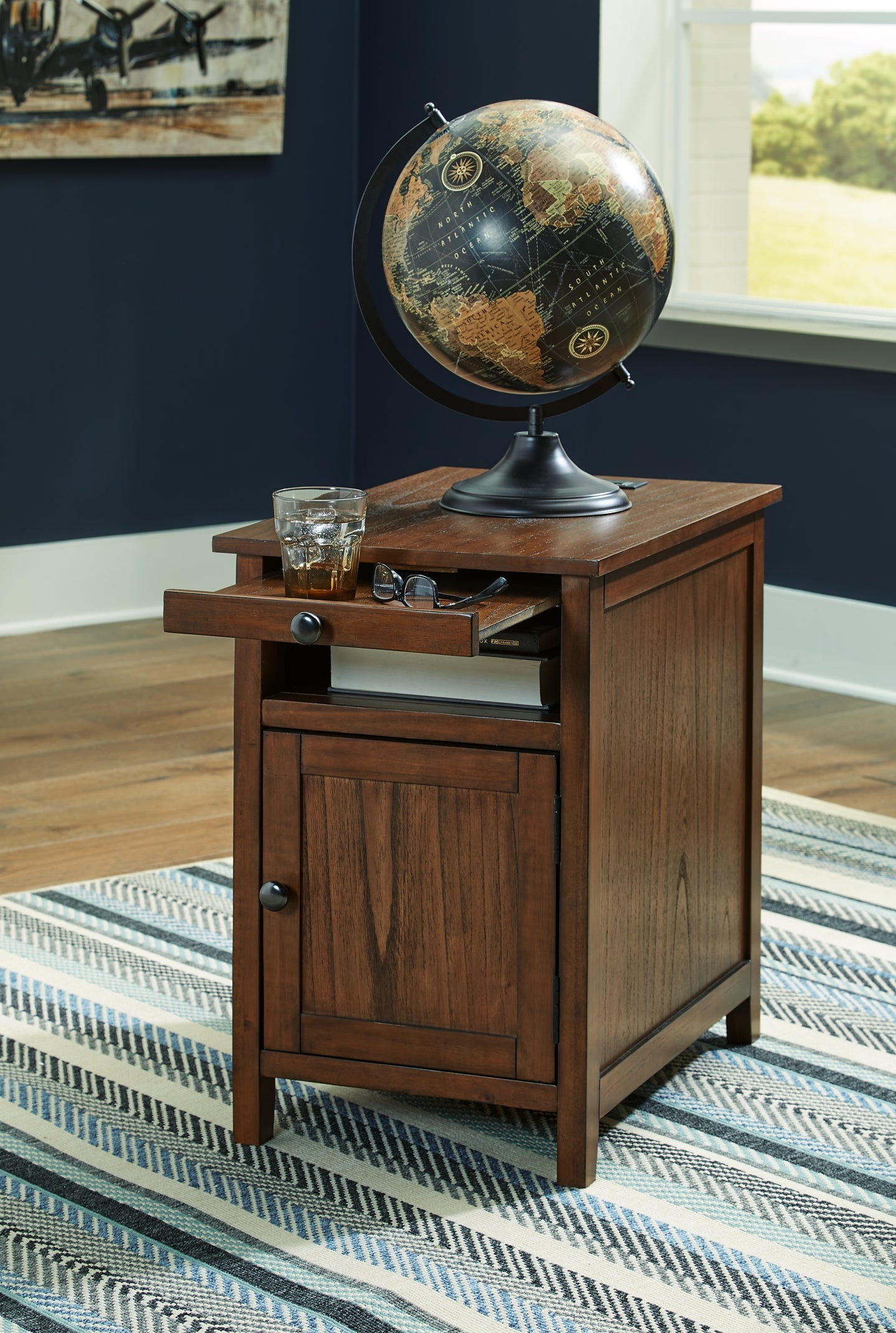 Treytown Chair Side End Table Milwaukee Furniture of Chicago - Furniture Store in Chicago Serving Humbolt Park, Roscoe Village, Avondale, & Homan Square
