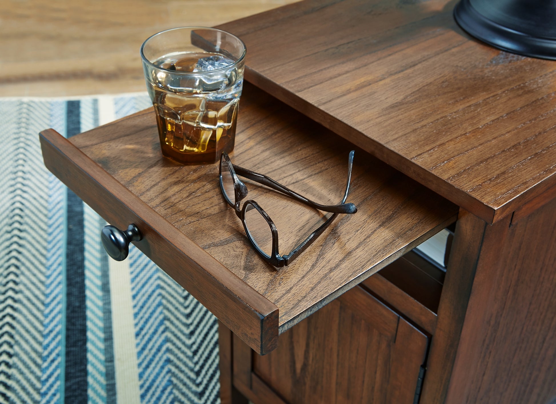 Treytown Chair Side End Table Milwaukee Furniture of Chicago - Furniture Store in Chicago Serving Humbolt Park, Roscoe Village, Avondale, & Homan Square