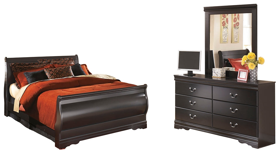 Huey Vineyard Queen Sleigh Bed with Mirrored Dresser Milwaukee Furniture of Chicago - Furniture Store in Chicago Serving Humbolt Park, Roscoe Village, Avondale, & Homan Square