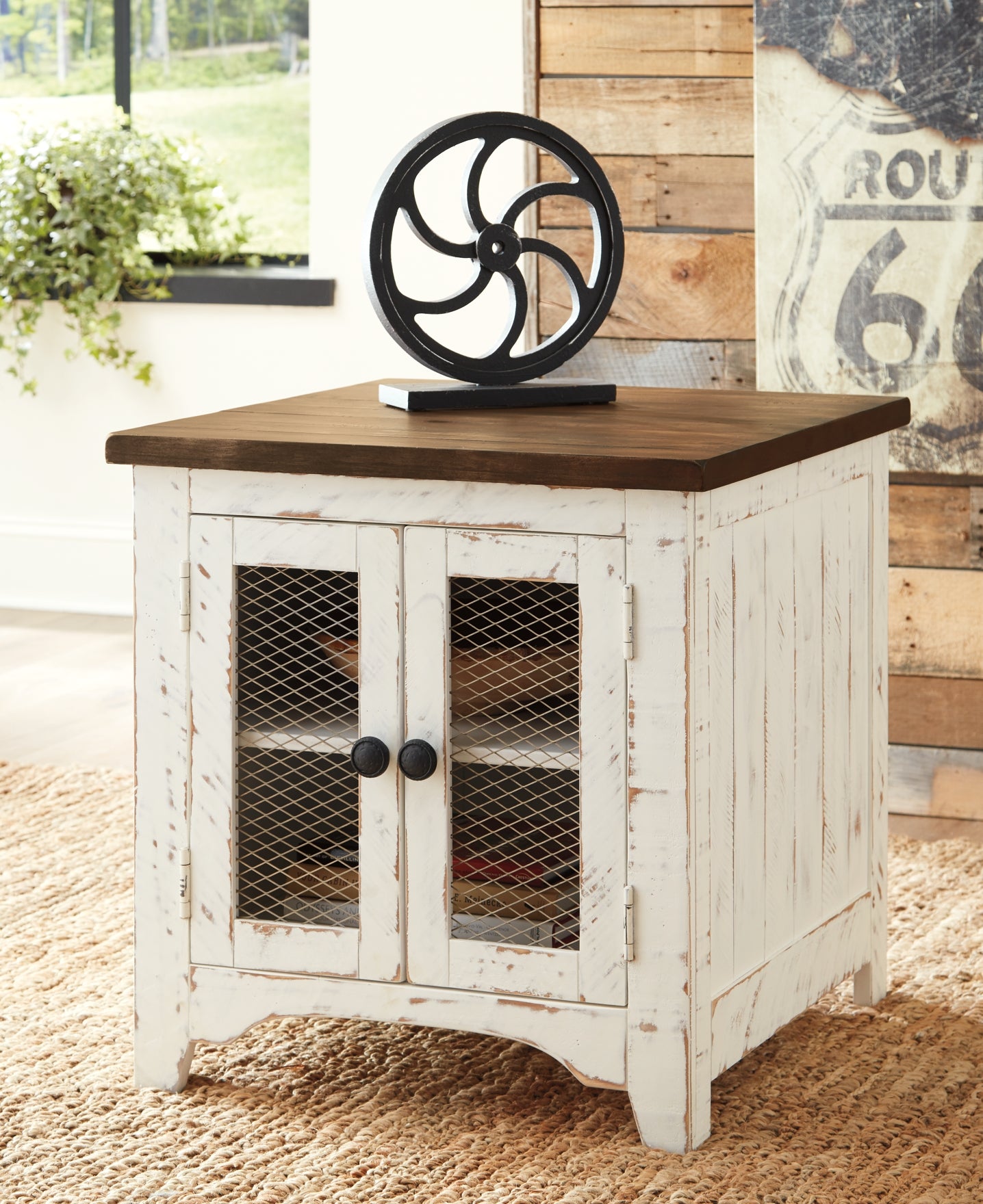 Wystfield Coffee Table with 2 End Tables Milwaukee Furniture of Chicago - Furniture Store in Chicago Serving Humbolt Park, Roscoe Village, Avondale, & Homan Square