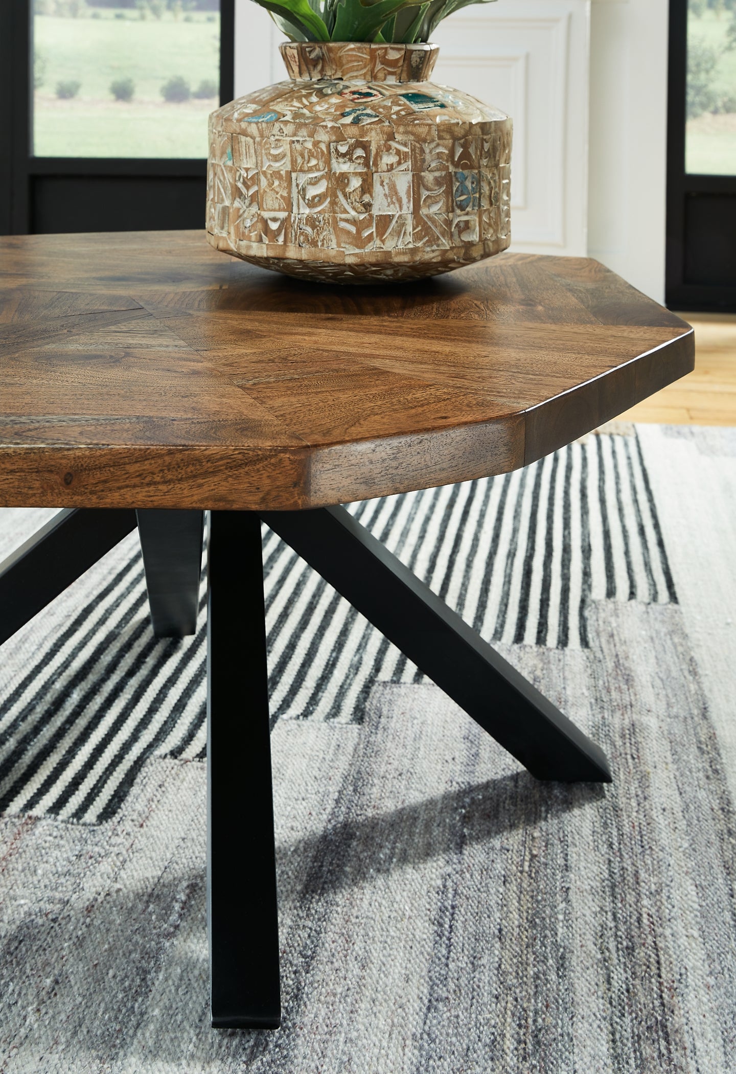 Haileeton Coffee Table with 2 End Tables Milwaukee Furniture of Chicago - Furniture Store in Chicago Serving Humbolt Park, Roscoe Village, Avondale, & Homan Square
